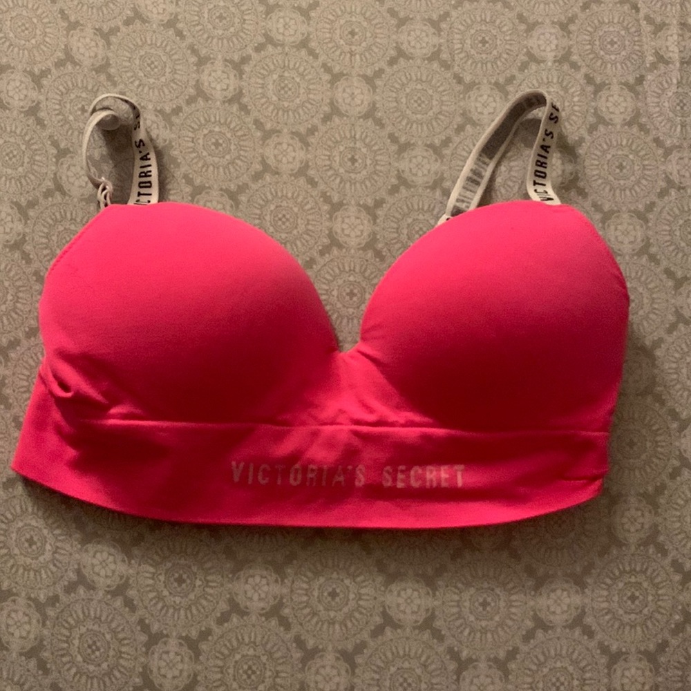 Pink Victoria’s Secret bra